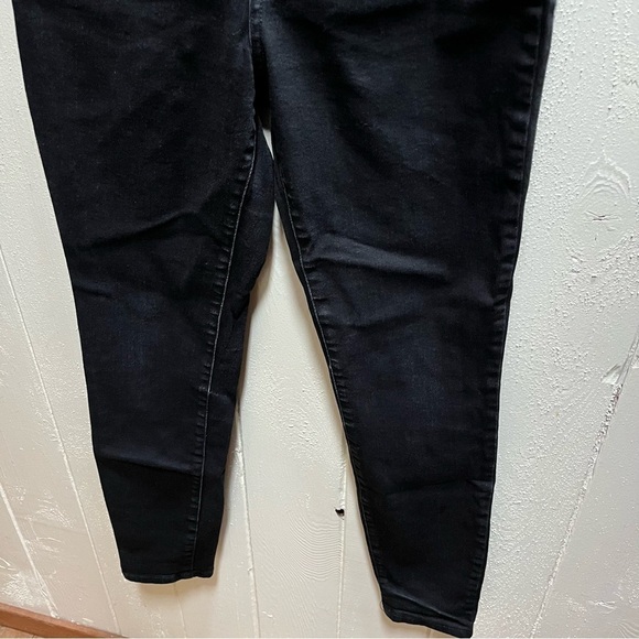 Everlane High Rise Regular Skinny Jeans - Picture 7 of 8